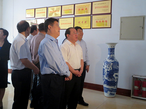 2014年9月15日德城區委書記劉長民來色多多在线视频考察